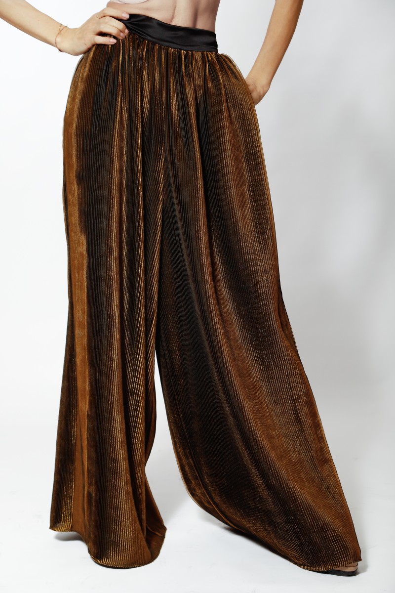 Woolen pants black